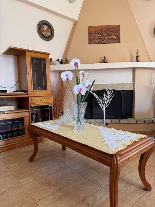 Family Woodland Oasis Vipgreece Lejlighed Kírinthos Eksteriør billede