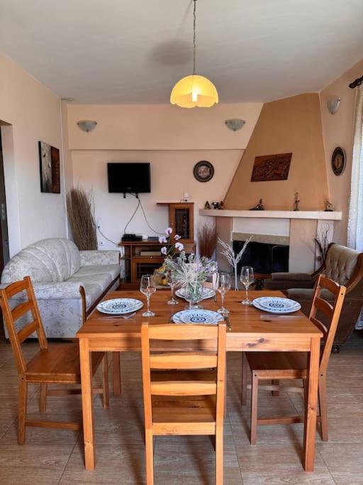 Family Woodland Oasis Vipgreece Lejlighed Kírinthos Eksteriør billede